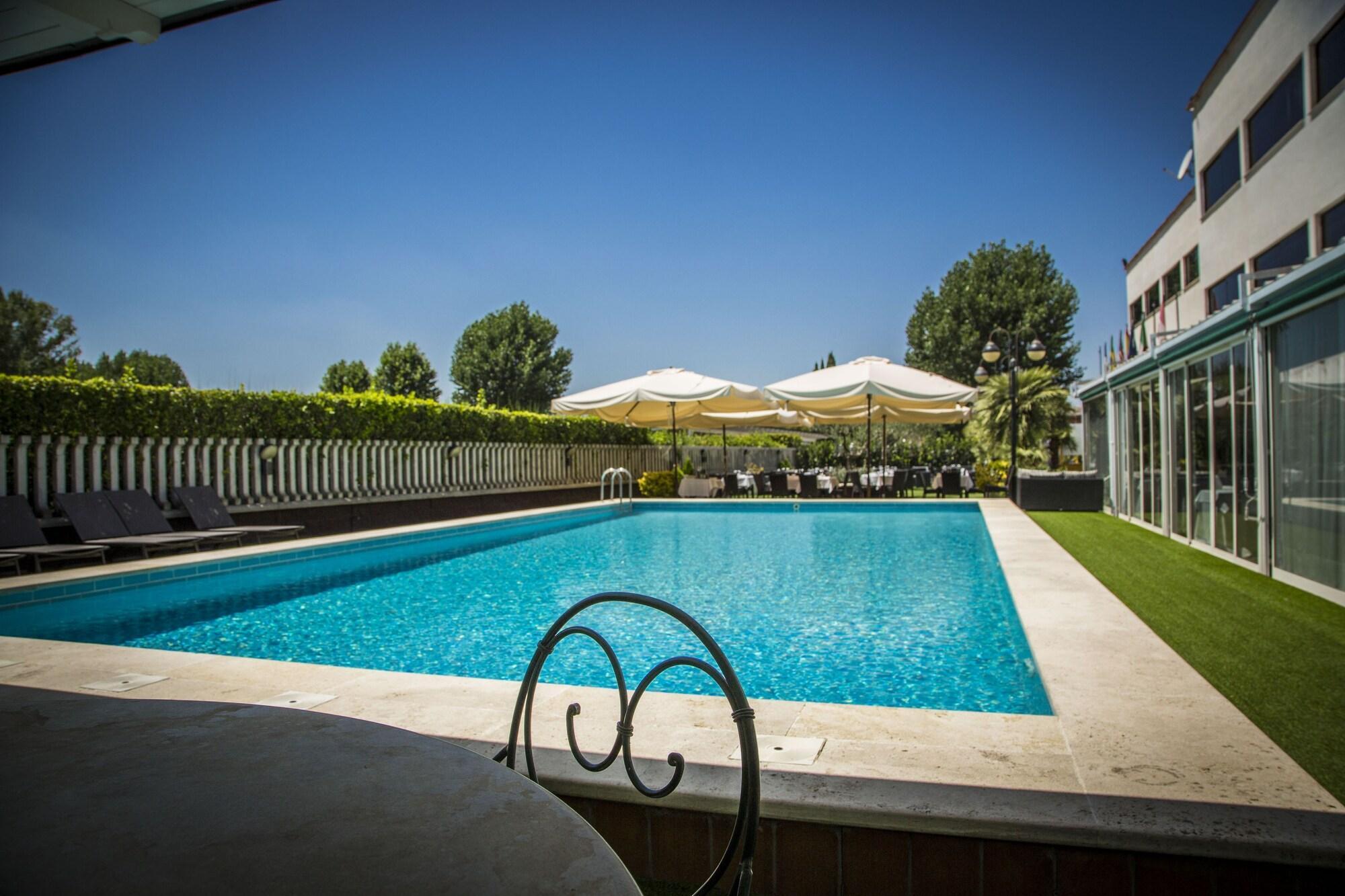 Hotel Cristallo Relais, Sure Hotel Collection By Best Western 티볼리 외부 사진